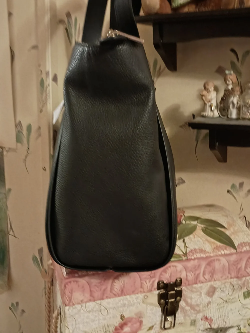 Kate Spade Knot Pebbled Leather Shoulder Bag In Black